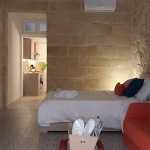  Apartment Zekka
